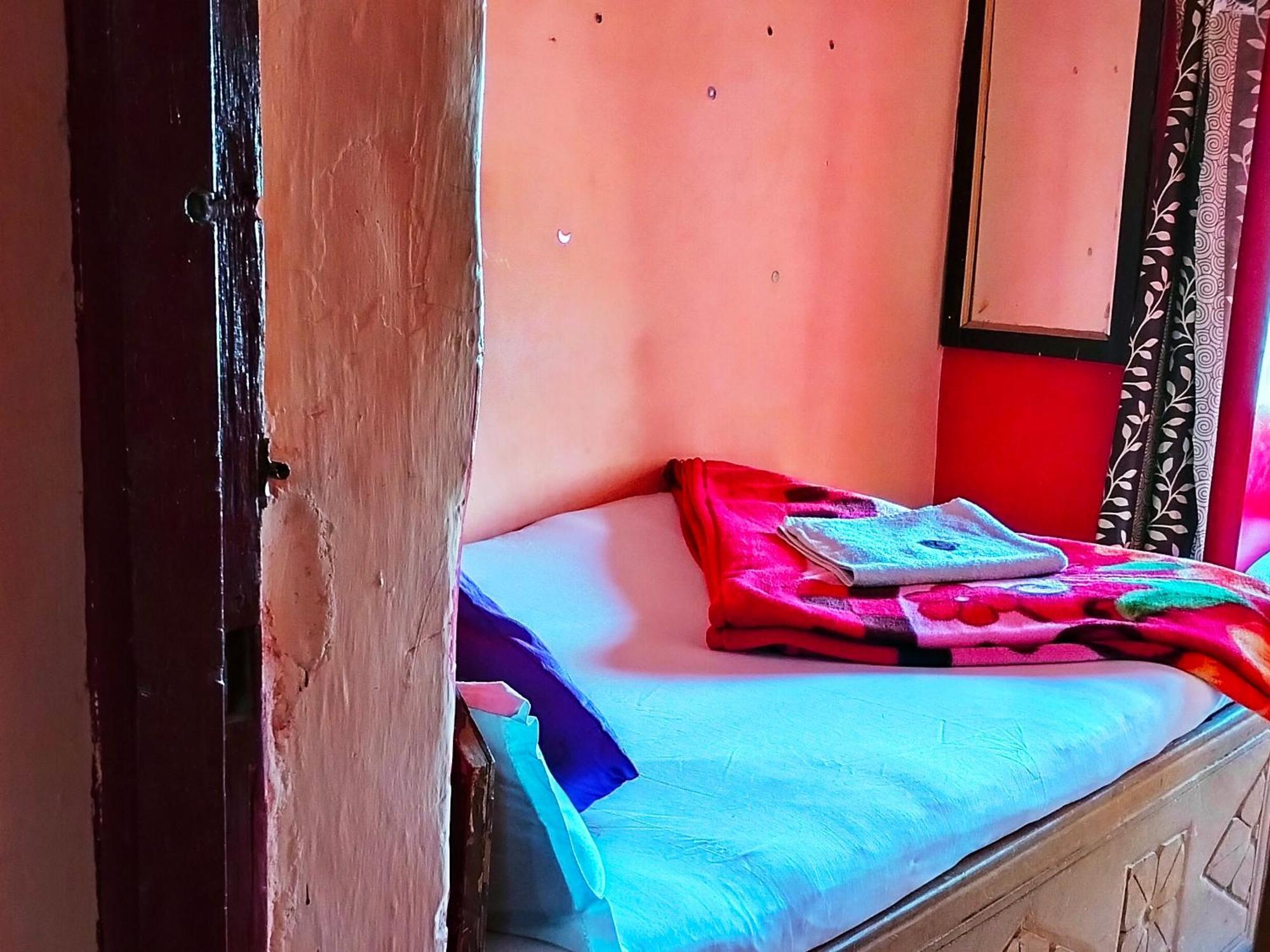 Hostel Desert Home Stay Jaisalmer Værelse billede